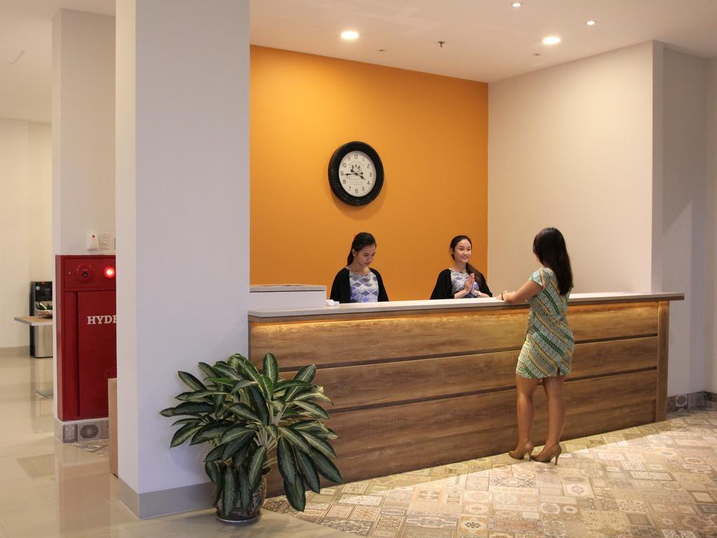 Sparks Odeon Sukabumi, Artotel Curated Exterior photo